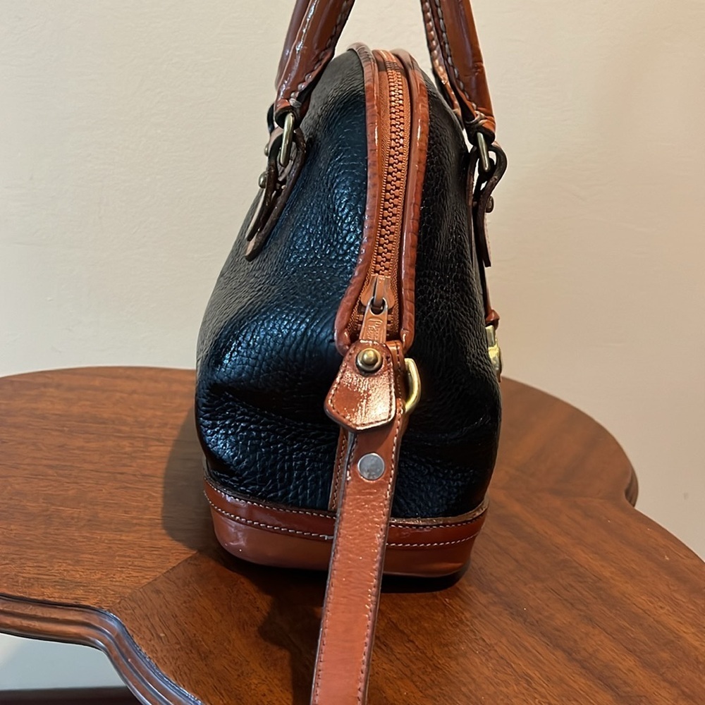 Dooney & Bourke all weather leather inside & out satchel  shoulder bag & Wallet - Picture 8 of 17